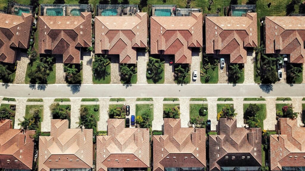 Tenants in Common covering ownership structures, property rights, estate planning, investment flexibility, and shared ownership.