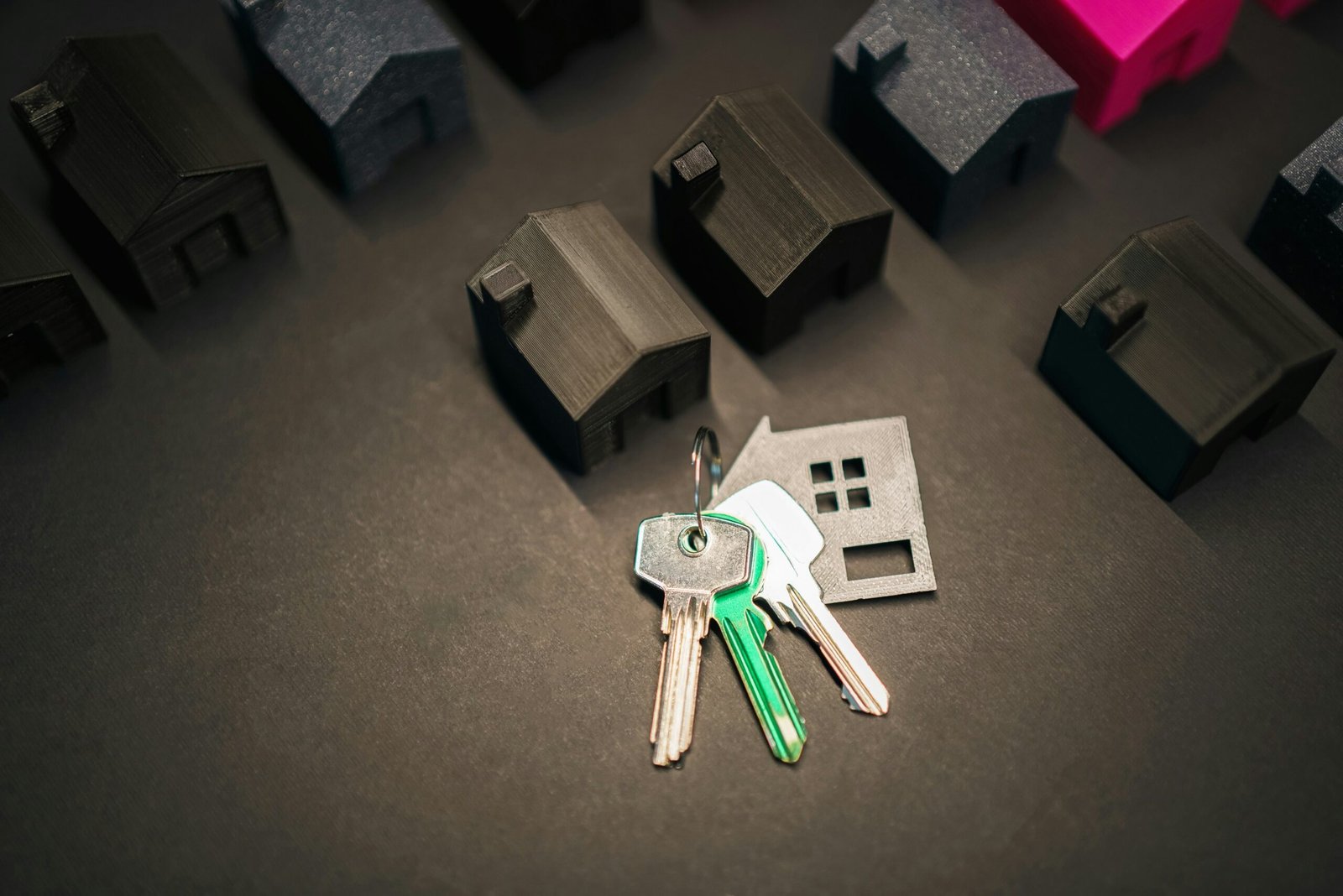 Tenants in Common featuring shared property ownership, ownership rights, inheritance planning, co-ownership agreements, and investment benefits.